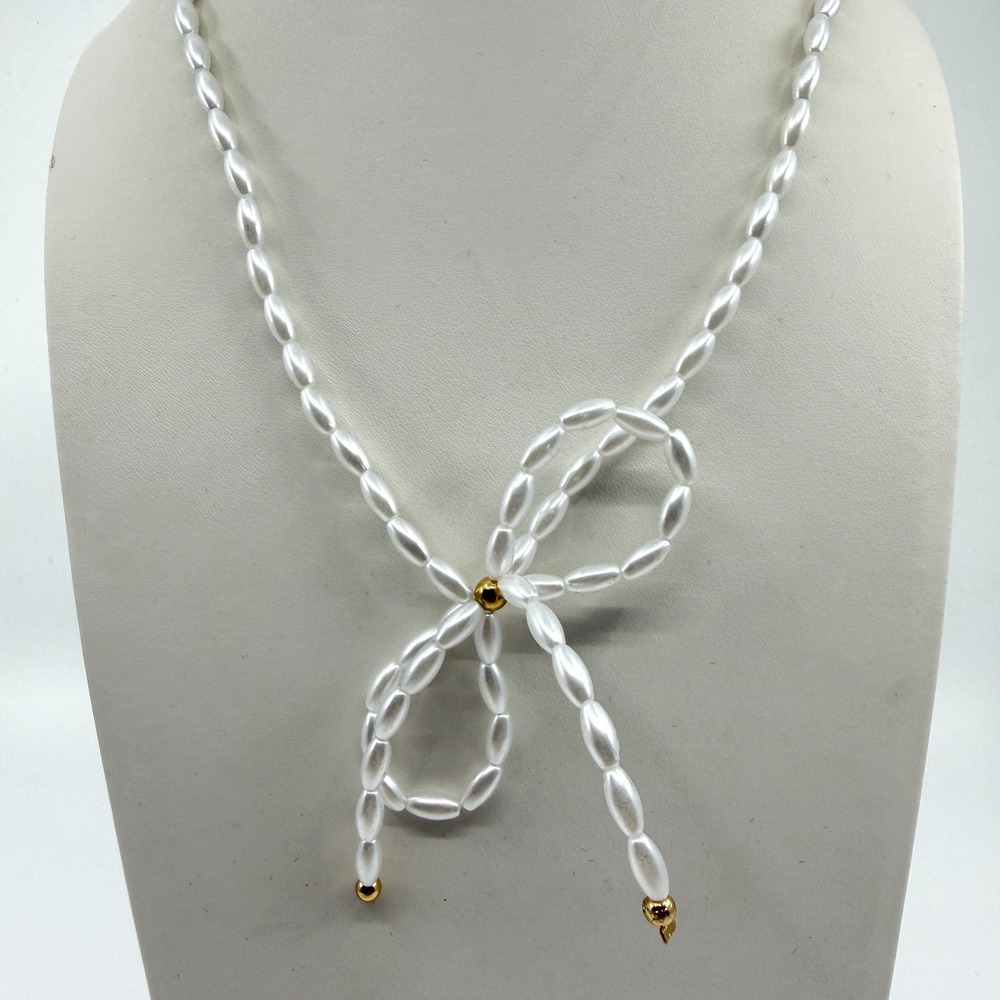 Coquette Faux Pearl Bow Necklace Statement Y2K Romantic Aesthetic Jewelry Idea